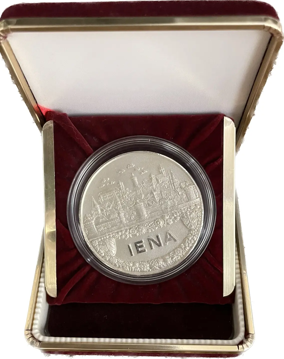 HYC Silieet Electric-level Hot-Pressing Cushion Pad •	Awarded Gold and Silver Medals at the International Invention Fair in Nuremberg, Germany